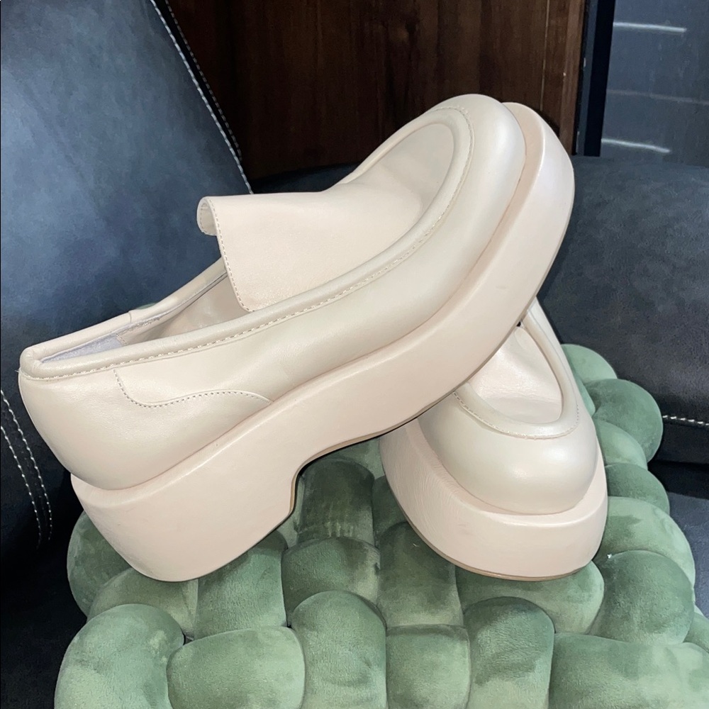 Paloma Barcelo Cream Leather Loafers